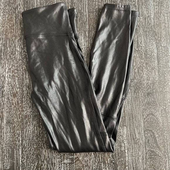Spanx Faux Leather Hip Zip Leggings in Black - Picture 5 of 5